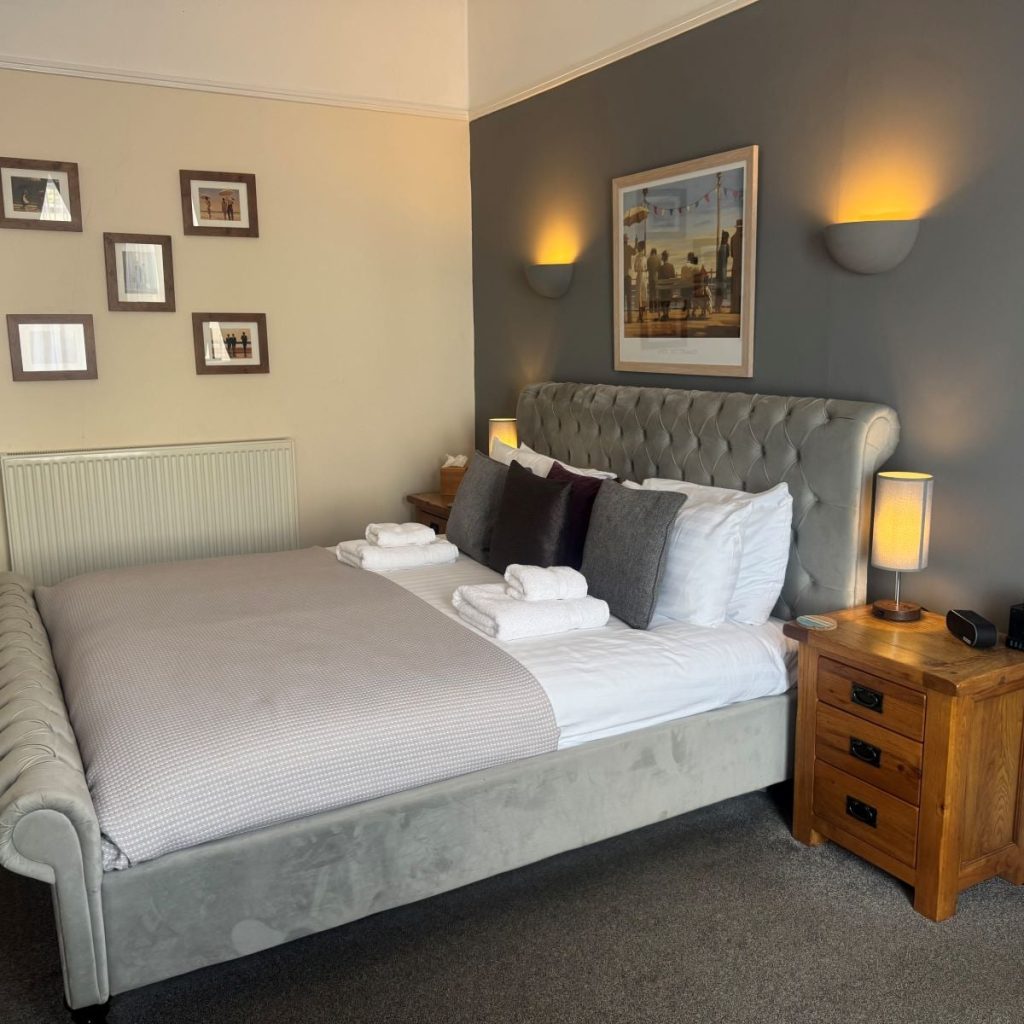 Room 17 at the Red Lion, Cromer. Superior sea-view double